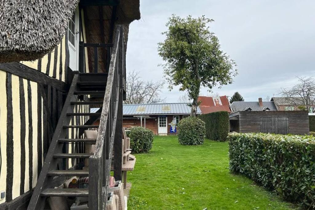 Chaumiere De Charme Cosy Villa Saint-Éloi-de-Fourques Exteriör bild